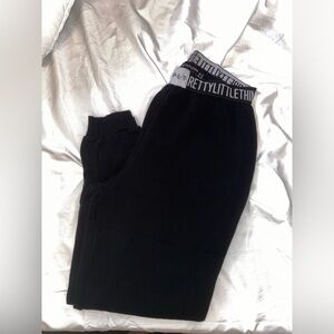 Pretty Little Thing Sweatpants - Size 6